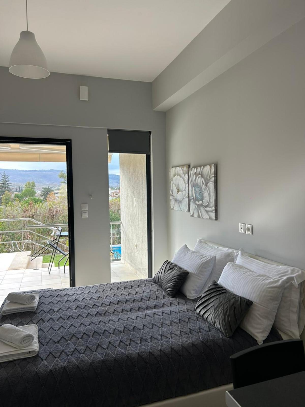 Villa Constangie Marathon  ภายนอก รูปภาพ