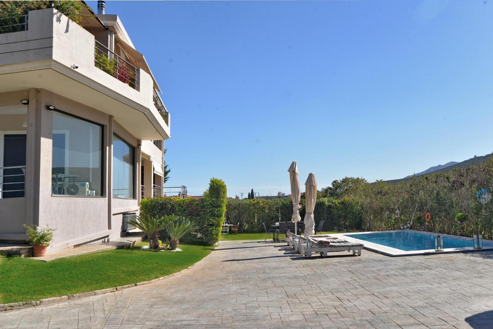 Villa Constangie Marathon  ภายนอก รูปภาพ